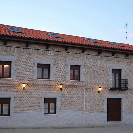 La Casona De Dona Petra Hotel Villarmentero de Campos Bagian luar foto