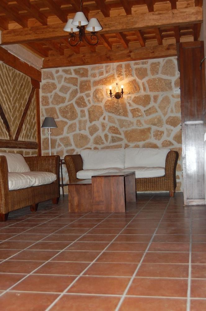 La Casona De Dona Petra Hotel Villarmentero de Campos Bagian luar foto