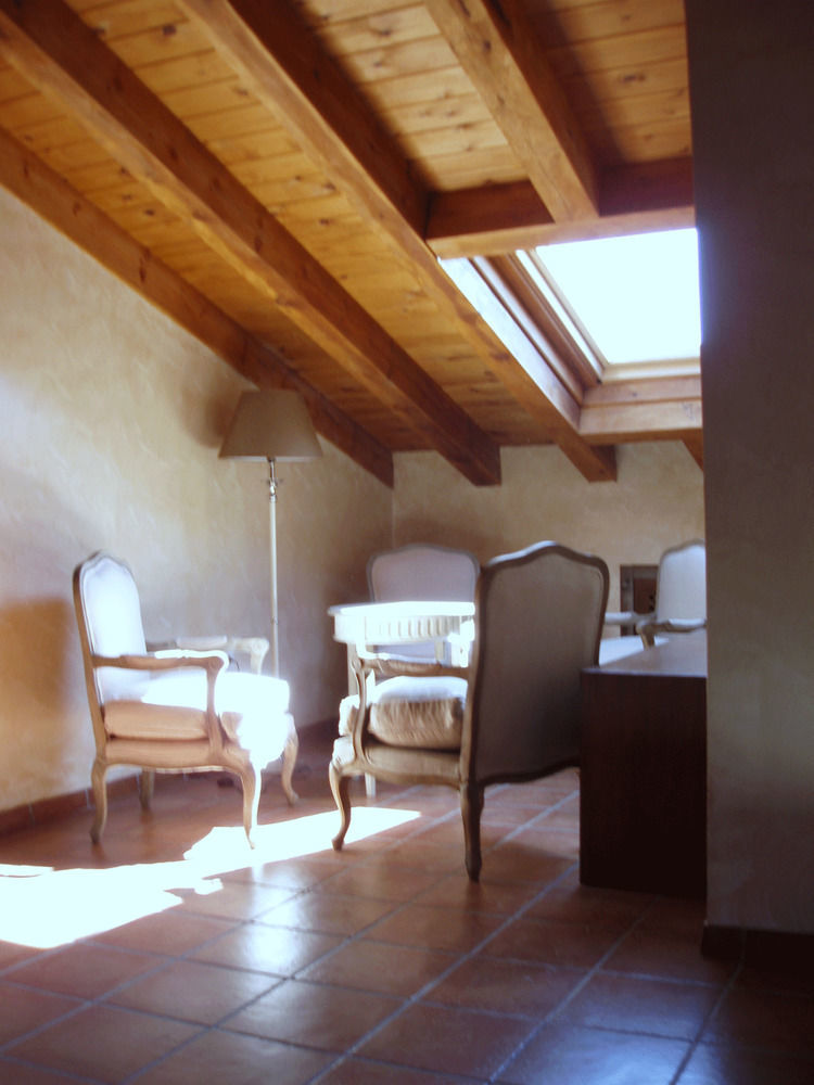 La Casona De Dona Petra Hotel Villarmentero de Campos Bagian luar foto