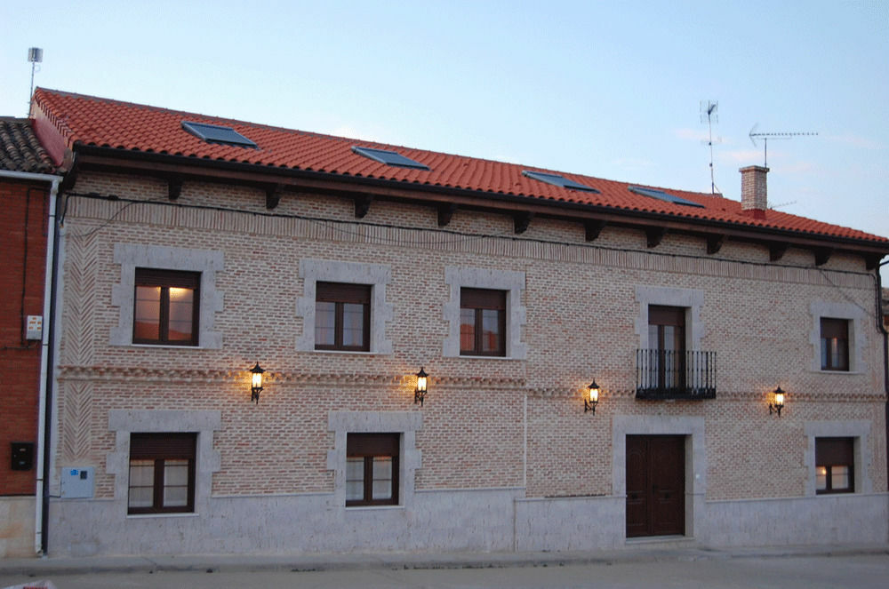 La Casona De Dona Petra Hotel Villarmentero de Campos Bagian luar foto